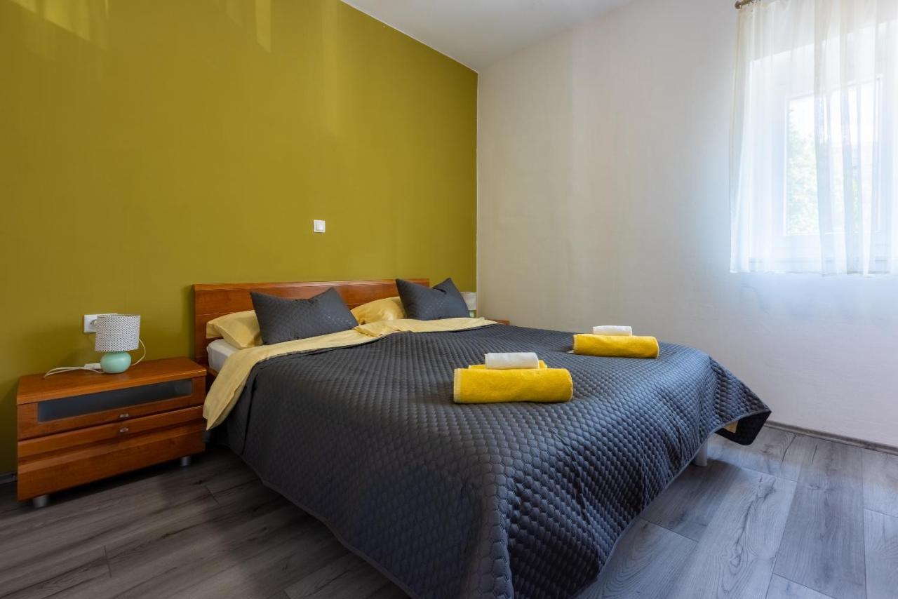 Apartman Dora ツリクヴェニツァ エクステリア 写真